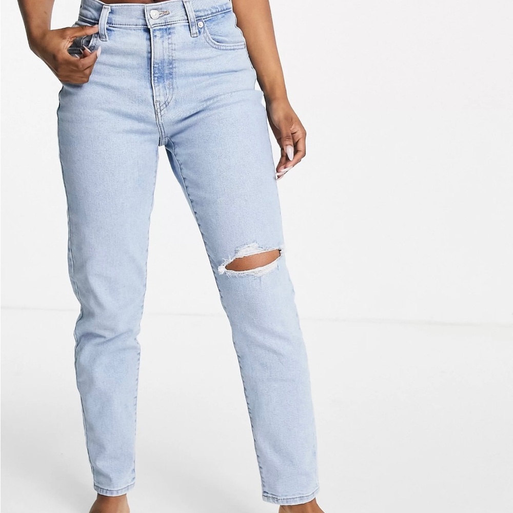 Levi’s high-waisted mom jeans